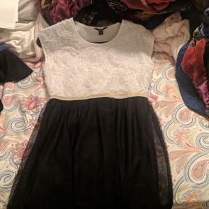 Kids white and black rose dress